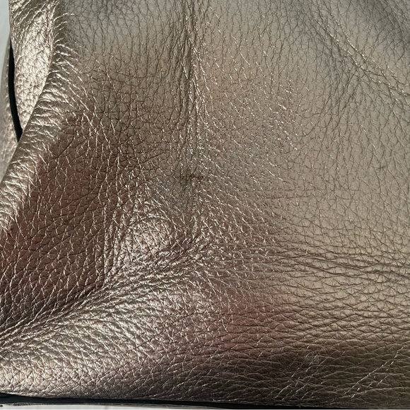 Vince Camuto Metallic Gray Pebbled Leather Shoulder Bag Purse - Picture 5 of 14